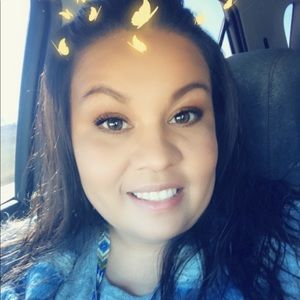 Meet your Posher, Andrea